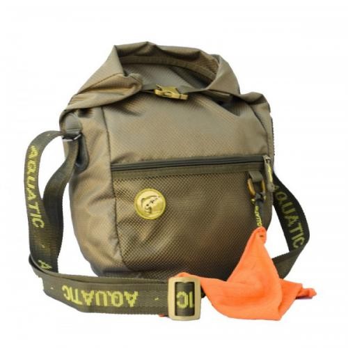 Сумка Aquatic рыболовная - для рыбы - 40х25х11см - непромокаемая - с салфеткой для рук (С-18) Сумка Aquatic рыболовная - для рыбы - 40х25х11см - непромокаемая - с салфеткой для рук (С-18)