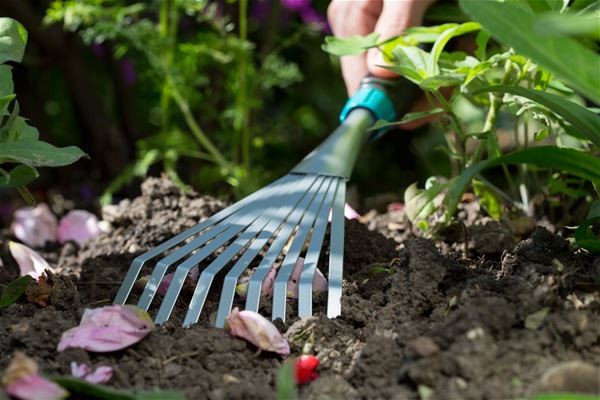 Грабли садовые Gardena 08956-20.000.00 большой Грабли садовые Gardena 08956-20.000.00 большой