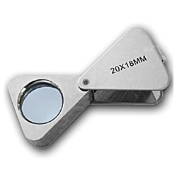 Лупа Kromatech ювелирная треугольная 20x, 18 мм MG23196A Лупа Kromatech ювелирная треугольная 20x, 18 мм MG23196A