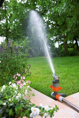 Дождеватель Gardena Comfort (08144-20.000.00) Дождеватель Gardena Comfort (08144-20.000.00)