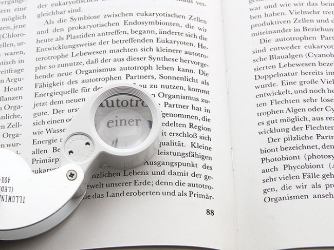 Лупа складная Veber 40x, 25 мм, с подсветкой Лупа складная Veber 40x, 25 мм, с подсветкой