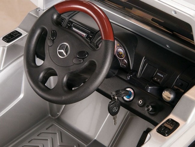 DMD-G55 Электромобиль Mercedes-Benz AMG Version 12V R/C silver с резиновыми колесами