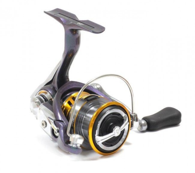 Катушка безынерционная Daiwa Regal LT2500D - 5 -3:1 - 9+1 подш. - вес 210г Катушка безынерционная Daiwa Regal LT2500D - 5 -3:1 - 9+1 подш. - вес 210г