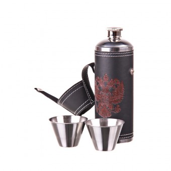 Фляжка подарочная, 2 спальноетопки, нержав. сталь, в кожаном обрамлении, с гербом (9oz/270г) (YT-9) Фляжка подарочная, 2 спальноетопки, нержав. сталь, в кожаном обрамлении, с гербом (9oz/270г) (YT-9)