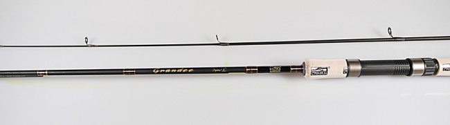 Спиннинг Caiman Grandee IM8 SIC 2,1м. - 3-15г, вес 133г
