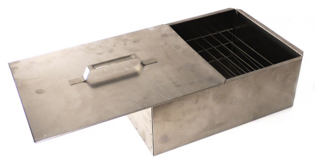 Коптильня малая (380х280х170) двухъярусная с поддоном (сталь 0,8мм) (10-01-0010) Коптильня малая (380х280х170) двухъярусная с поддоном (сталь 0,8мм) (10-01-0010)