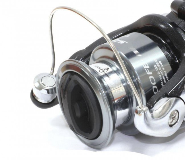 Катушка безынерционная Shimano Siena 2500 FE - 5 -0:1 - 1+1 подш - вес 258г (SN2500FE) *** Катушка безынерционная Shimano Siena 2500 FE - 5 -0:1 - 1+1 подш - вес 258г (SN2500FE) ***