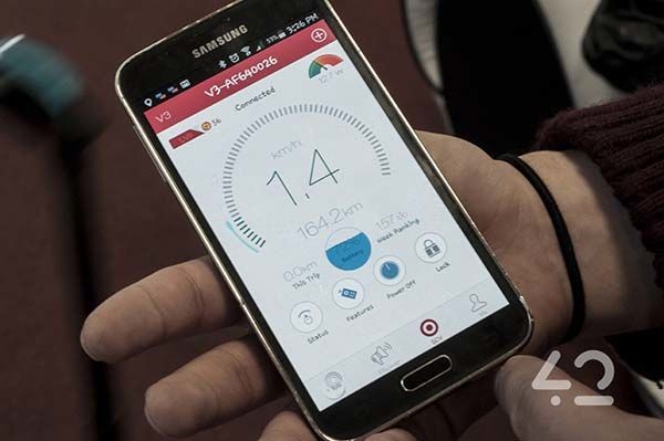 Моноколесо Inmotion V3C желтое