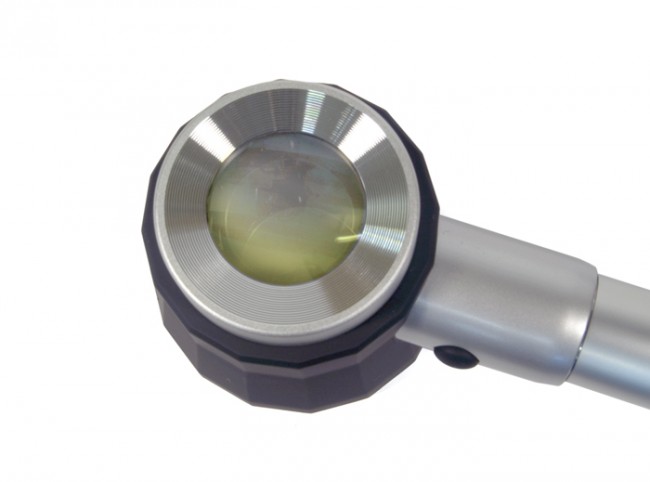 Лупа Levenhuk Zeno 700, 10x, 30 мм, 3 LED, металл Лупа Levenhuk Zeno 700, 10x, 30 мм, 3 LED, металл