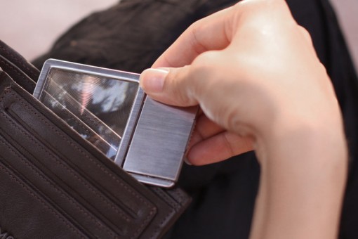 Линза Френеля Levenhuk Zeno 90, 2,5x, 48x45 мм, 1 LED, металл Линза Френеля Levenhuk Zeno 90, 2,5x, 48x45 мм, 1 LED, металл