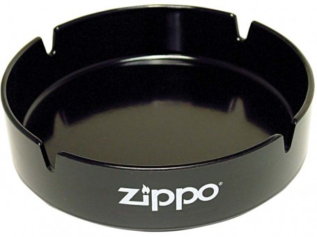 Пепельница Zippo, долговечный пластик, чёрная с фирменным логотипом, диаметр 13 см Пепельница Zippo, долговечный пластик, чёрная с фирменным логотипом, диаметр 13 см