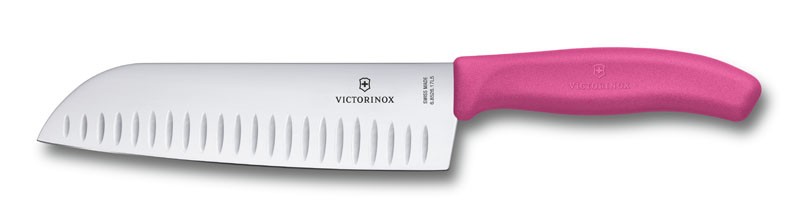 Нож сантоку Victorinox SwissClassic, рифлёное лезвие 17 см, розовый, в картонном блистере Нож сантоку Victorinox SwissClassic, рифлёное лезвие 17 см, розовый, в картонном блистере