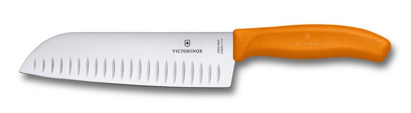 Нож сантоку Victorinox SwissClassic, рифлёное лезвие 17 см, оранжевый, в картонном блистере Нож сантоку Victorinox SwissClassic, рифлёное лезвие 17 см, оранжевый, в картонном блистере
