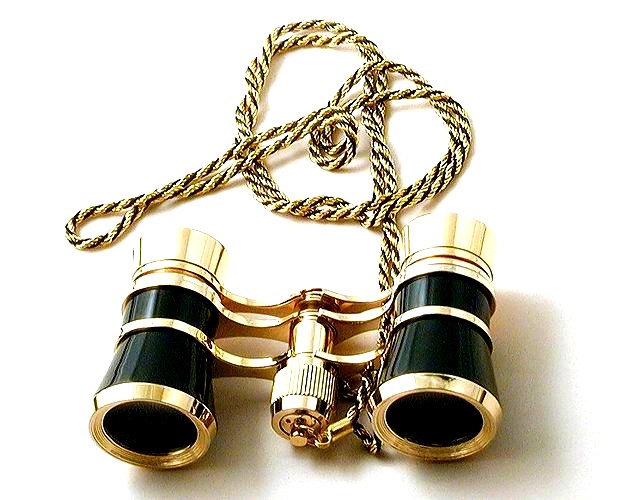 Бинокль театральный Veber Opera БГЦ 3x25, черно-золотистый, с цепочкой Бинокль театральный Veber Opera БГЦ 3x25, черно-золотистый, с цепочкой