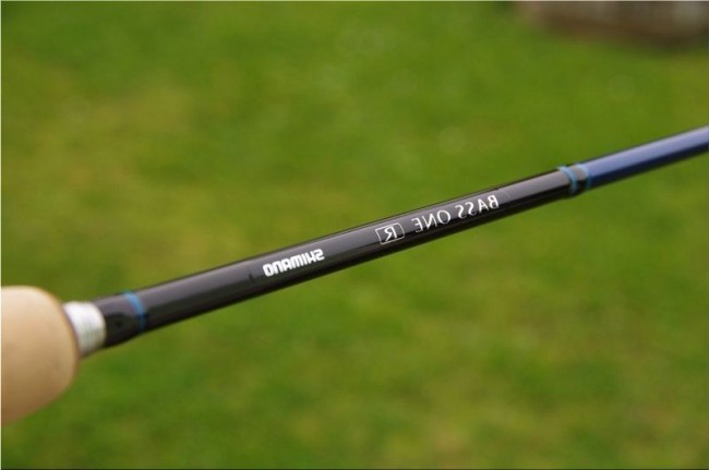 Спиннинг Shimano Bassone R 263 ML 2 - 1,9 м., 3-10 г Спиннинг Shimano Bassone R 263 ML 2 - 1,9 м., 3-10 г