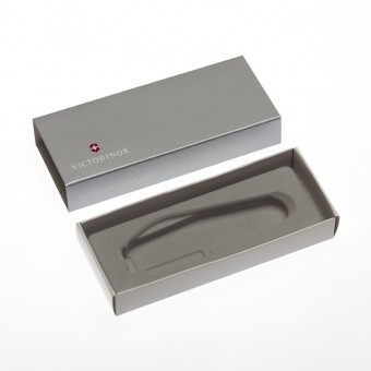 Коробка для ножей Victorinox 91 мм толщиной до 3 уровней, картонная, серебристая Коробка для ножей Victorinox 91 мм толщиной до 3 уровней, картонная, серебристая