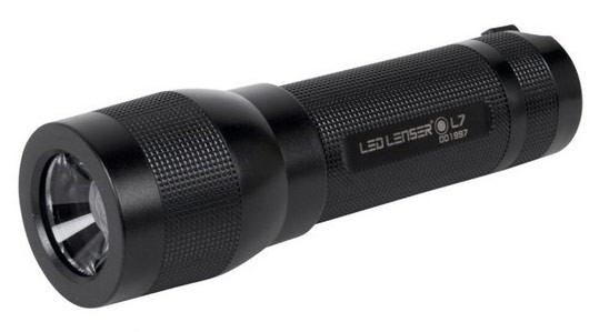 Фонарь ручной Led Lenser L7 черный лам.:светодиод. 100lx AAAx3 Фонарь ручной Led Lenser L7 черный лам.:светодиод. 100lx AAAx3